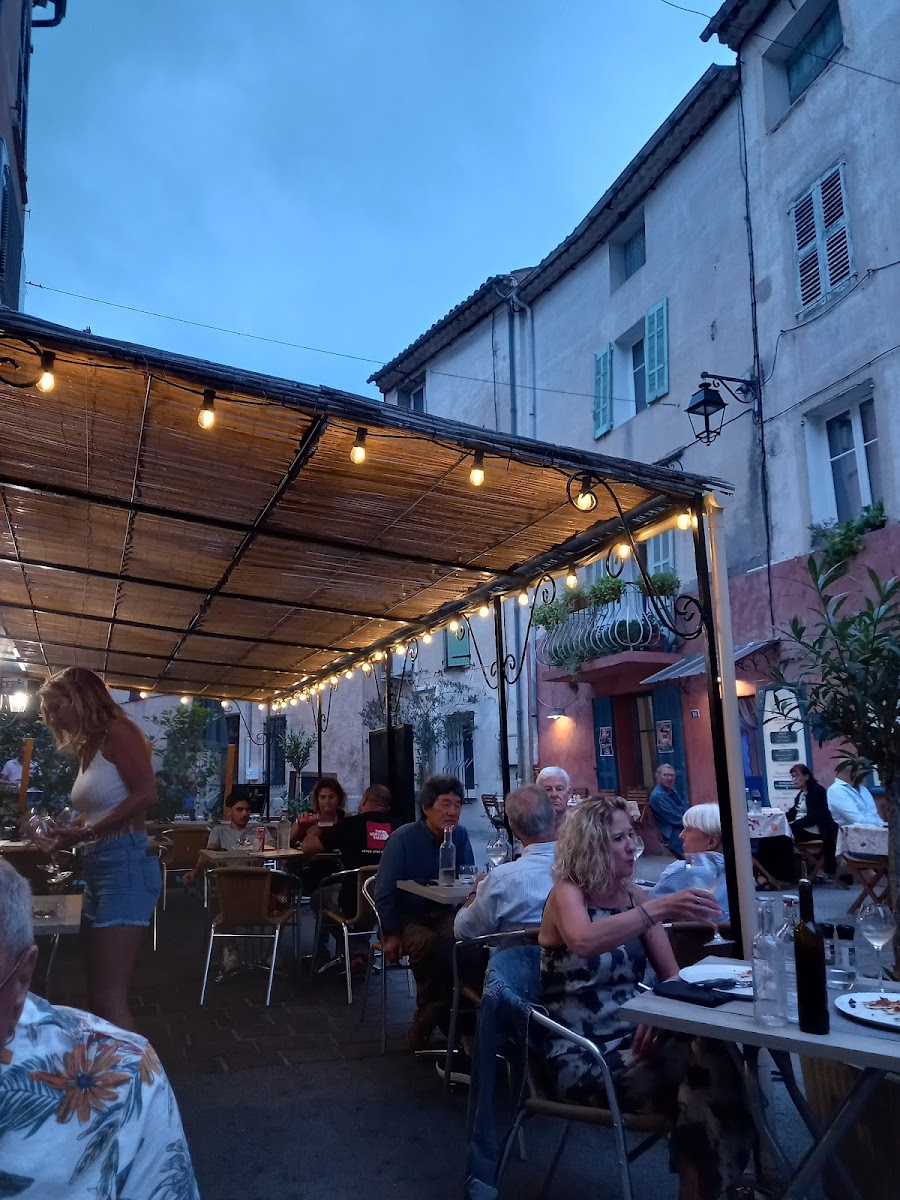 La Grotte Italienne Restaurant